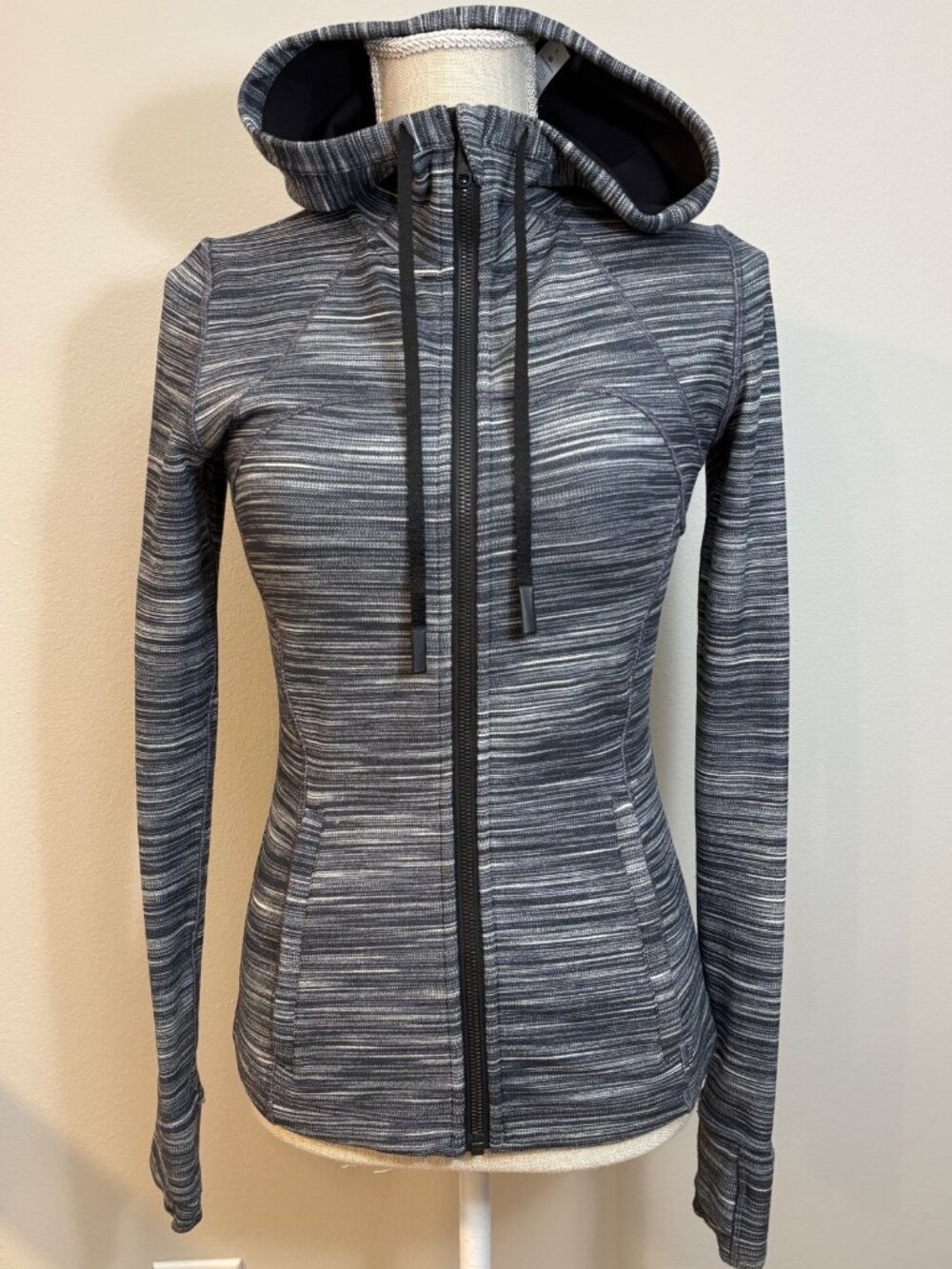 Lululemon Hooded Define Jacket Nulu Heathered Black/White Athletic Athleisure 6